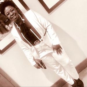 New York and company off white and black label tux